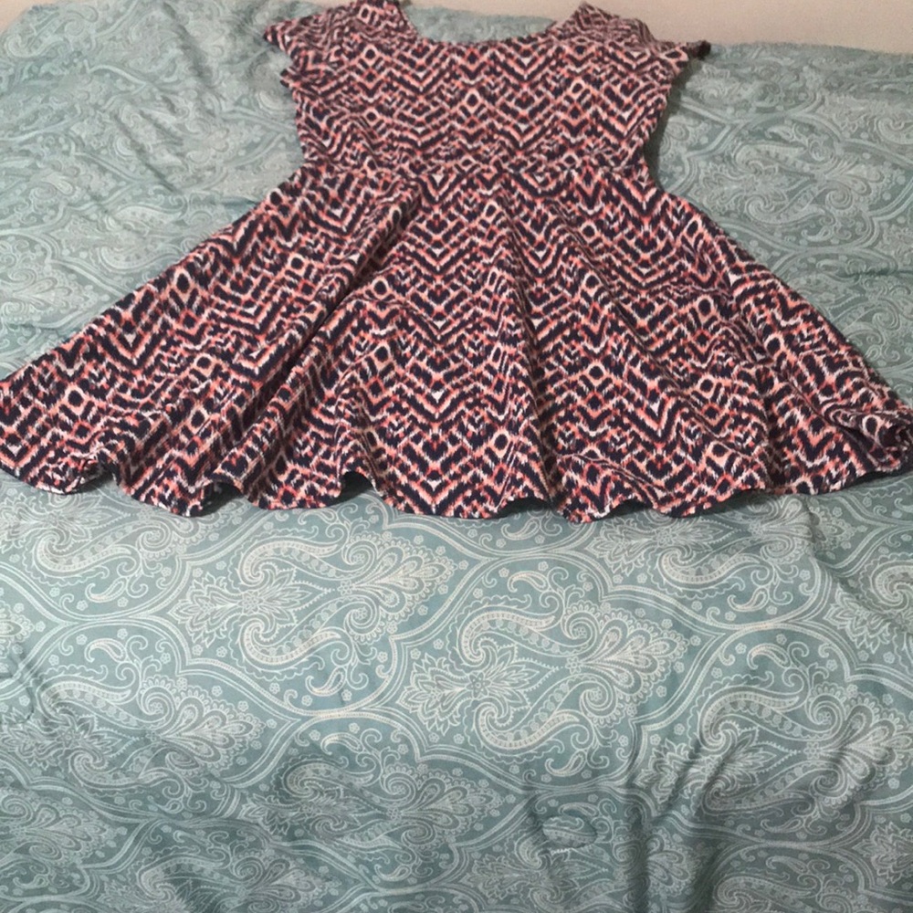 Chevron printed dress. Thick material.